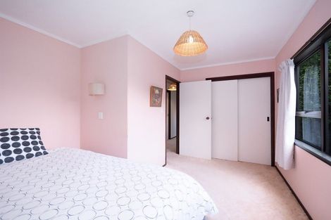 Photo of property in 1/7 Alston Avenue, Kelston, Auckland, 0602