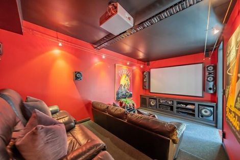 Photo of property in 87a Waterloo Road, Hutt Central, Lower Hutt, 5010