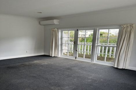 Photo of property in 3/133 Kelburn Parade, Kelburn, Wellington, 6012