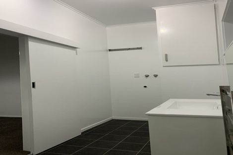 Photo of property in 72 Alexander Street, Cockle Bay, Auckland, 2014