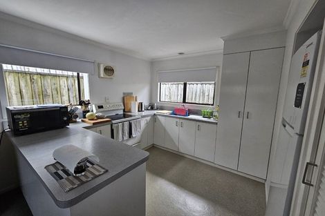Photo of property in 68 Waiwaka Terrace, Strandon, New Plymouth, 4312