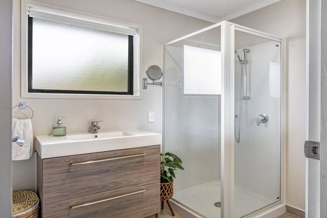 Photo of property in 1a Alexander Place, Otaki, 5512