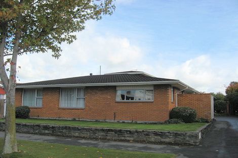 Photo of property in 2/17 Tudor Avenue, Ilam, Christchurch, 8041