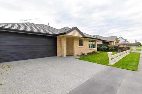 Photo of property in 34 Steadman Road, Broomfield, Christchurch, 8042