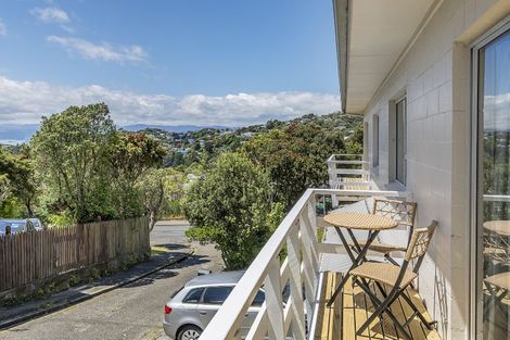 Photo of property in 1b Sandhurst Way, Crofton Downs, Wellington, 6035