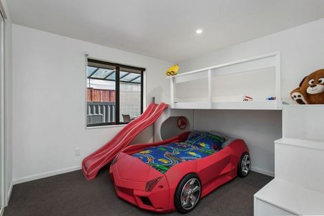 Photo of property in 10 Dunaverty Place, Broomfield, Christchurch, 8042