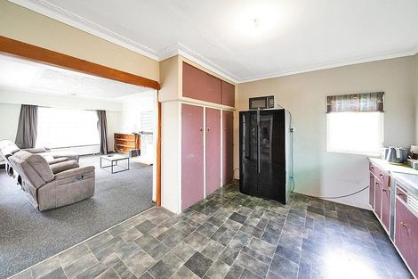 Photo of property in 25 Fantham Street, Hawera, 4610