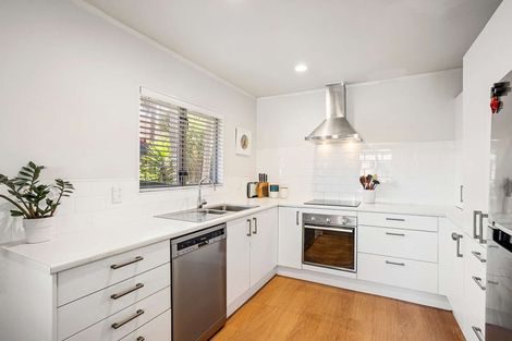 Photo of property in 55c Tramway Road, Beach Haven, Auckland, 0626