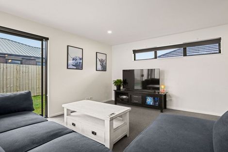 Photo of property in 17 Bill Hammond Drive, Belfast, 8051