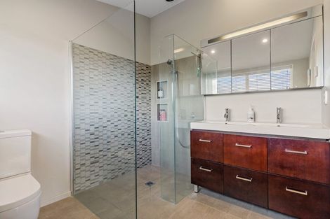 Photo of property in 3 Wynona Close, Albany, Auckland, 0632