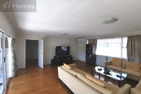 Photo of property in 7 Coletta Lane, Te Atatu South, Auckland, 0610