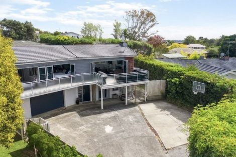 Photo of property in 2 Glenmore Road, Sunnyhills, Auckland, 2010