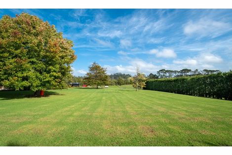 Photo of property in 220 Trigg Road, Kumeu, 0891
