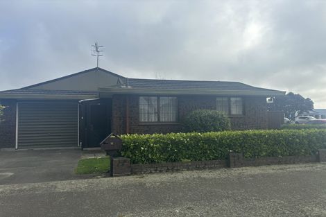 Photo of property in 2 Mcarthur Street, Terrace End, Palmerston North, 4410