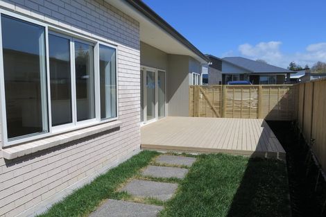 Photo of property in 7 Washingtonia Way, Omokoroa, 3114