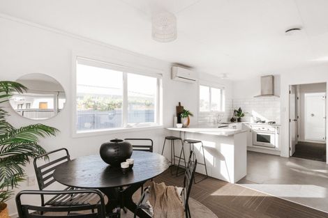 Photo of property in 117b Ngatai Road, Otumoetai, Tauranga, 3110