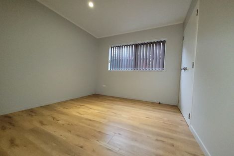 Photo of property in 82a Woodglen Road, Glen Eden, Auckland, 0602