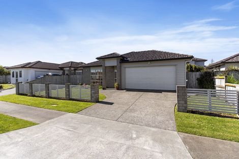 Photo of property in 13 Dromoland Drive, Flat Bush, Auckland, 2019