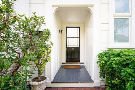 Photo of property in 165 Karori Road, Karori, Wellington, 6012