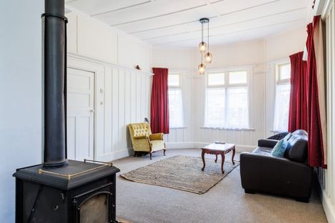 Photo of property in 10 Albert Street, Pahiatua, 4910