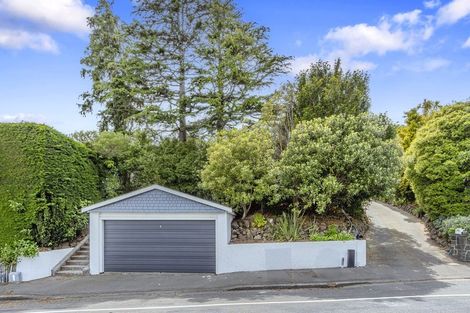 Photo of property in 119 Dyers Pass Road, Cashmere, Christchurch, 8022