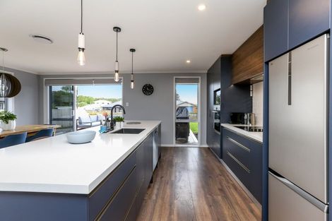 Photo of property in 39 Smith Street, Lepperton, New Plymouth, 4373