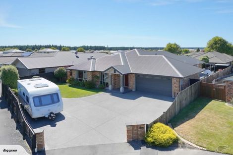 Photo of property in 10 Tawa Place, Parklands, Christchurch, 8083