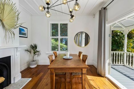 Photo of property in 6 Beach Road, Northcote Point, Auckland, 0627