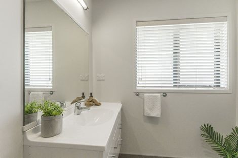 Photo of property in Georgia Estate, 21/3 Georgia Grove, Paraparaumu, 5032