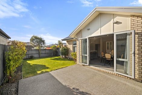 Photo of property in 10 Saint Peters Close, Woolston, Christchurch, 8062