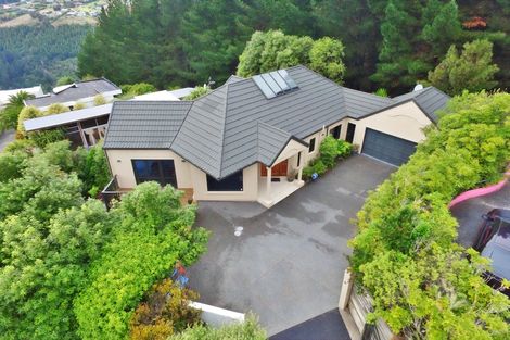 Photo of property in 33 Harry Ell Drive, Cashmere, Christchurch, 8022