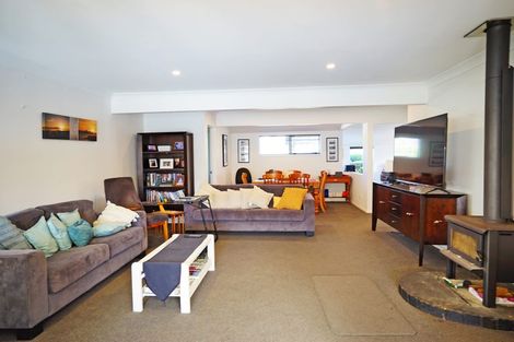 Photo of property in 223 Pine Valley Road, Dairy Flat, Silverdale, 0992