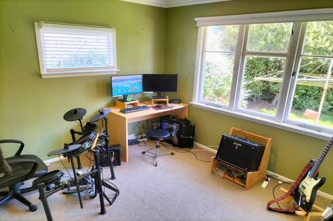 Photo of property in 27 Galt Street, Hawera, 4610