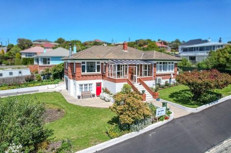 Photo of property in 1 Queens Crescent, Oamaru, 9400