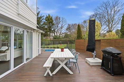Photo of property in 481 Avonhead Road, Avonhead, Christchurch, 8042