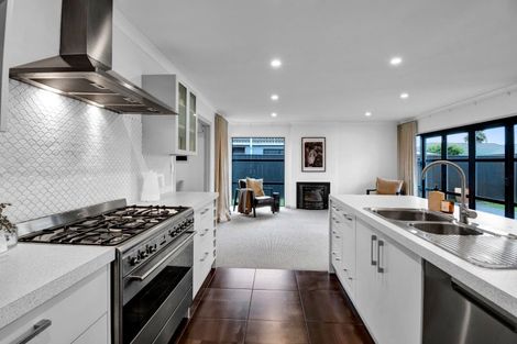 Photo of property in 81 Pacific Drive, Fitzherbert, Palmerston North, 4410