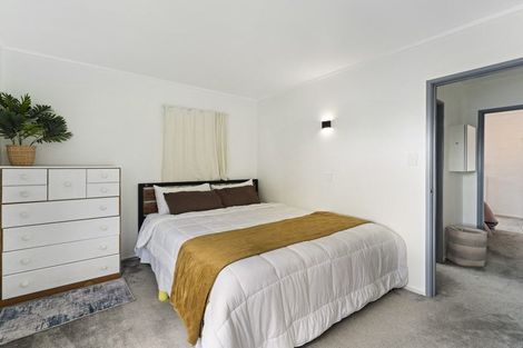 Photo of property in 2/39c Coronation Road, Hillcrest, Auckland, 0627