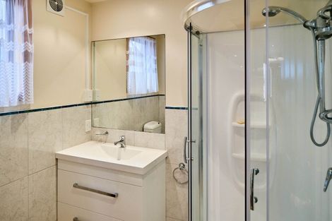 Photo of property in 3 Ocean Parade, Pukerua Bay, 5026