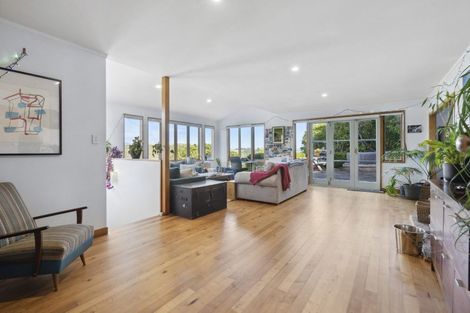 Photo of property in 29a Acheron Road, Paremata, Porirua, 5026