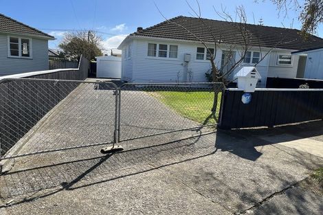 Photo of property in 9 Atiawa Crescent, Waiwhetu, Lower Hutt, 5010