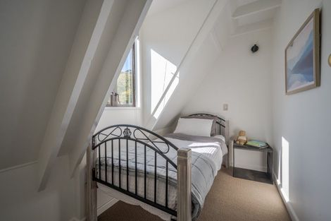 Photo of property in 32 Rue Balguerie, Akaroa, 7520