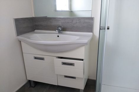 Photo of property in 4/41 Greenslade Crescent, Northcote, Auckland, 0627