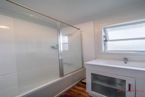 Photo of property in 2 Belgrave Place, Papakura, 2110