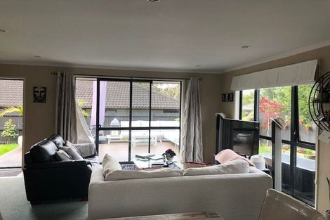 Photo of property in 22 Zefiro Drive, Massey, Auckland, 0614