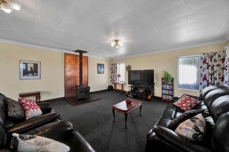 Photo of property in 6 Hussey Street, Oakura, 4314