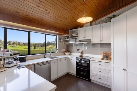 Photo of property in 110 Old Highway, Whakamarama, 3180