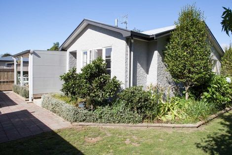 Photo of property in 64 Waimea West Road, Brightwater, 7022