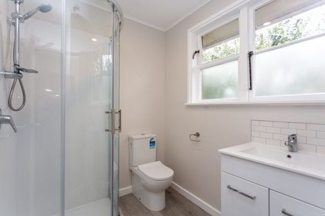 Photo of property in 23 Rowcliffe Crescent, Avonside, Christchurch, 8061