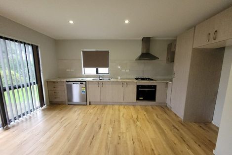 Photo of property in 82a Woodglen Road, Glen Eden, Auckland, 0602