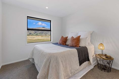 Photo of property in 36 Longview Drive, Lake Hawea, 9382